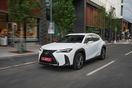 2018 UX F Sport