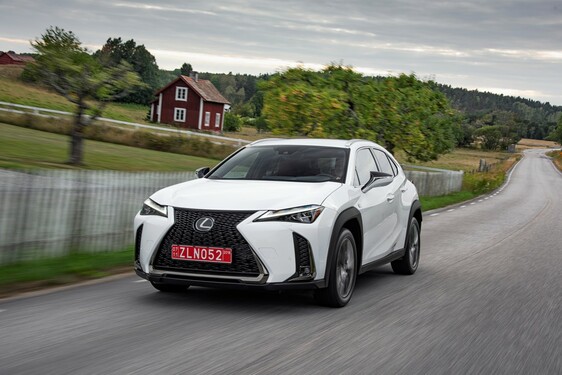 2018 UX F Sport