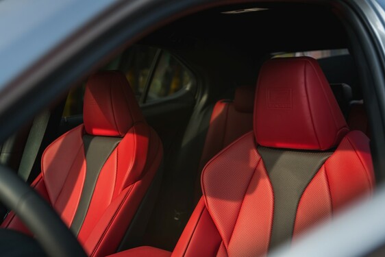2018 UX F Sport