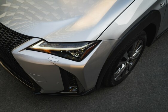 2018 UX F Sport