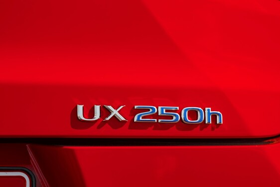 2018 UX 250h