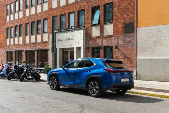 2018 UX 250h