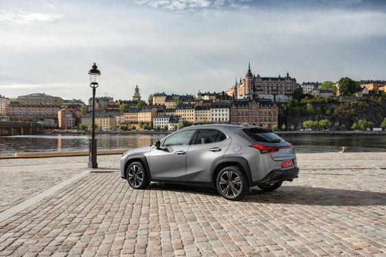 2018 UX 250h