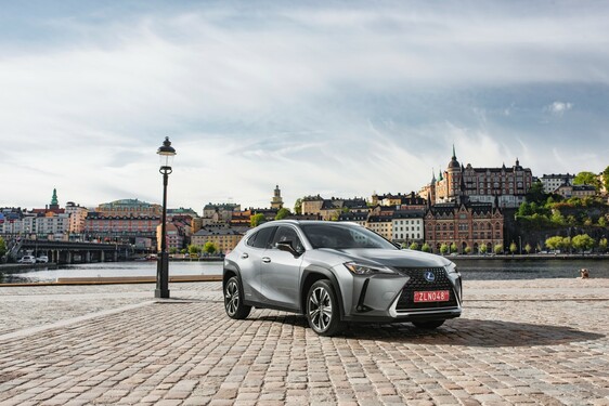 2018 UX 250h
