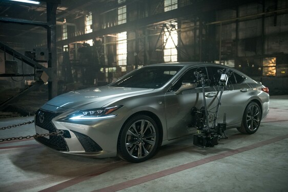 Reklamu na nový Lexus ES poprvé v historii napsala umělá inteligence