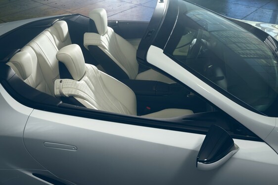 LEXUS LC CONVERTIBLE CONCEPT