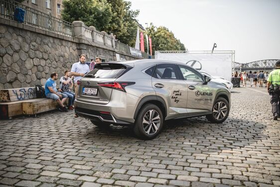 LEXUS JE OPĚT HLAVNÍM  PARTNEREM PRIMÁTOREK 