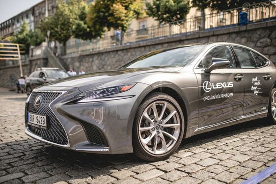 LEXUS JE OPĚT HLAVNÍM  PARTNEREM PRIMÁTOREK 