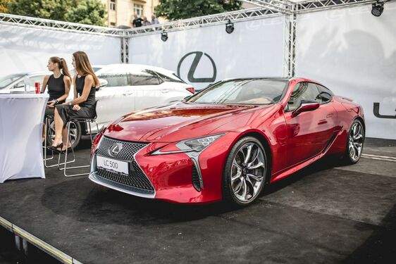 LEXUS JE OPĚT HLAVNÍM  PARTNEREM PRIMÁTOREK 