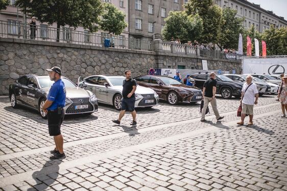 LEXUS JE OPĚT HLAVNÍM  PARTNEREM PRIMÁTOREK 