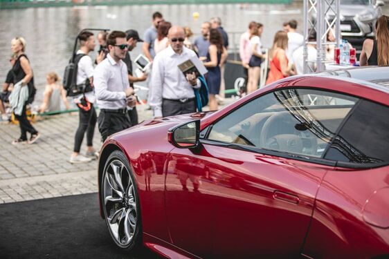 LEXUS JE OPĚT HLAVNÍM  PARTNEREM PRIMÁTOREK 