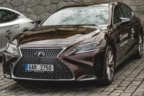 LEXUS JE OPĚT HLAVNÍM  PARTNEREM PRIMÁTOREK 