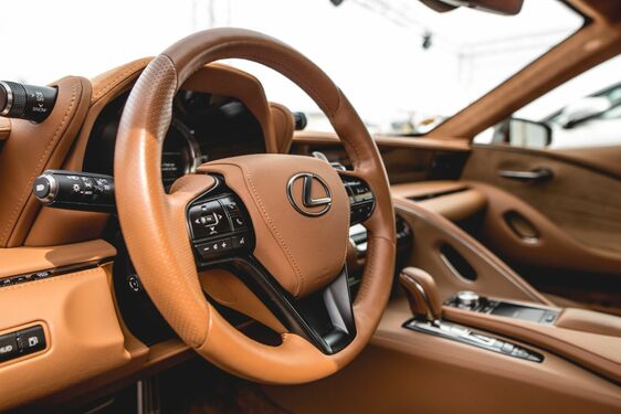 LEXUS JE OPĚT HLAVNÍM  PARTNEREM PRIMÁTOREK 