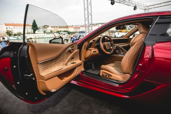 LEXUS JE OPĚT HLAVNÍM  PARTNEREM PRIMÁTOREK 
