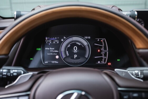 Lexus ES300 - local