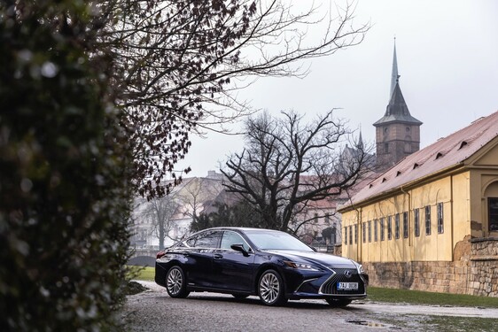 Lexus ES300 - local