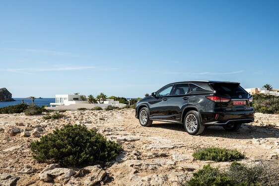 Lexus RX 450h L Black