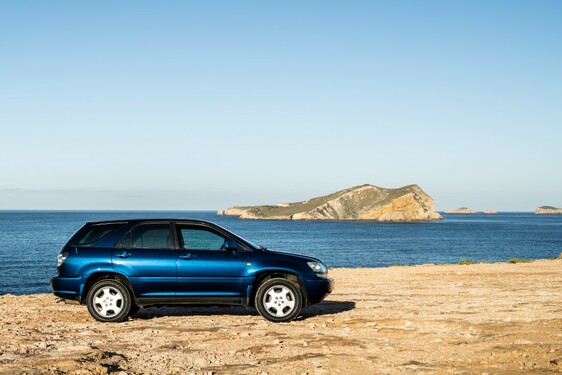 Lexus RX 300 1st generation