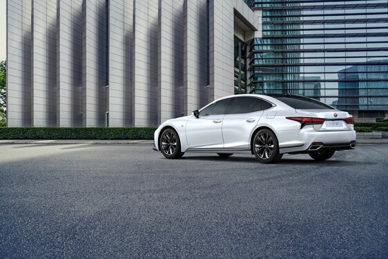 New Lexus LS