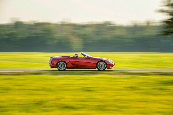 Lexus LC Convertible 2020 - local