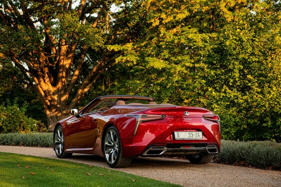 Lexus LC Convertible 2020 - local