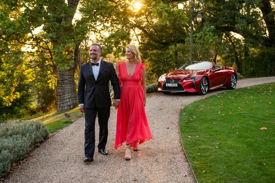Lexus LC Convertible 2020 - local