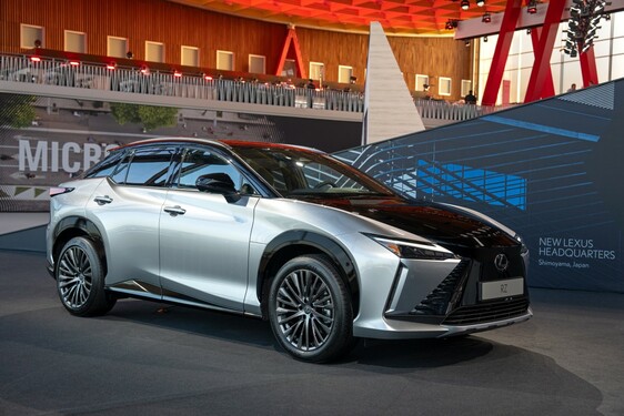 Lexus RZ 2025
