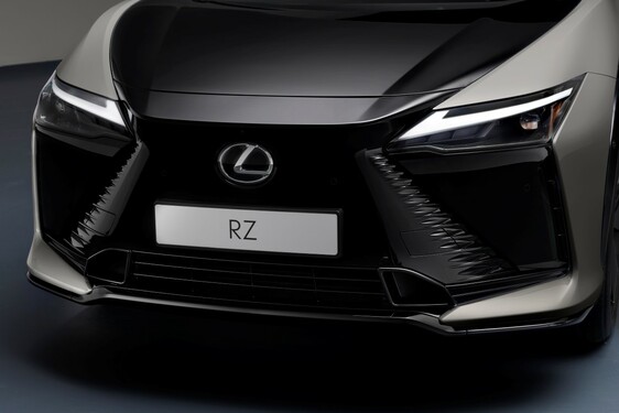 Lexus RZ 2025