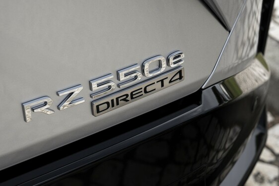 Lexus RZ 2025