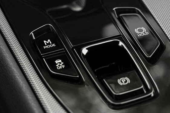 Lexus RZ 2025