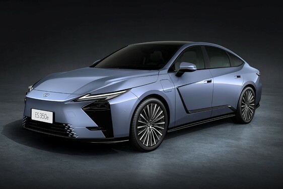 Lexus ES 2025
