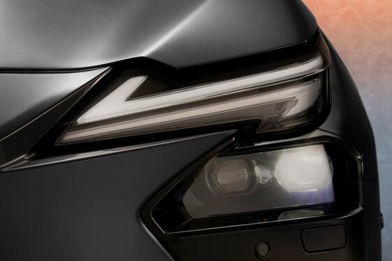 Lexus ES 2025