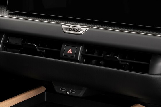 Lexus ES 2025