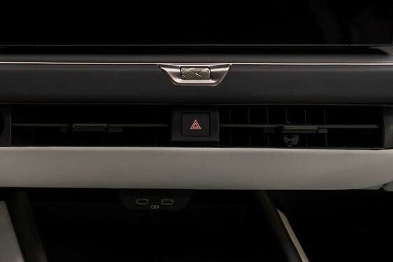 Lexus ES 2025