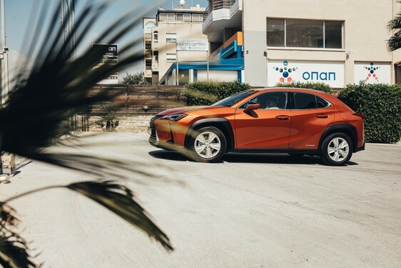 Kypr Lexus UX 