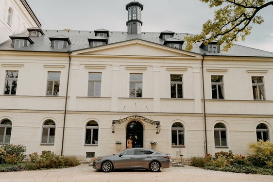 Chateau Mcely