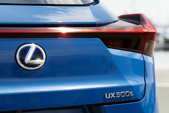 Lexus UX300e
