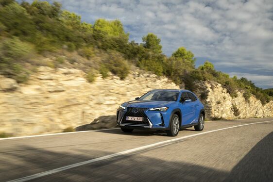 Lexus UX300e