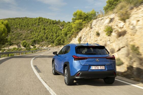 Lexus UX300e