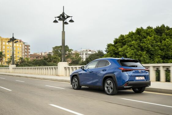 Lexus UX300e