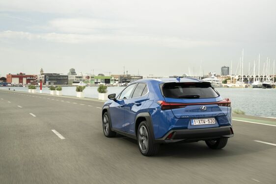 Lexus UX300e