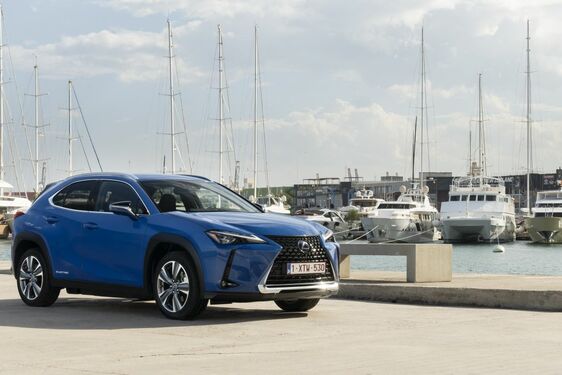 Lexus UX300e