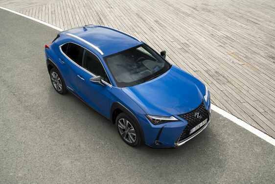 Lexus UX300e