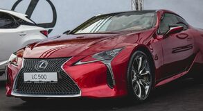 LEXUS JE OPĚT HLAVNÍM  PARTNEREM PRIMÁTOREK 