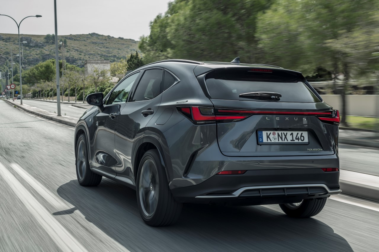 Lexus NX 450h+