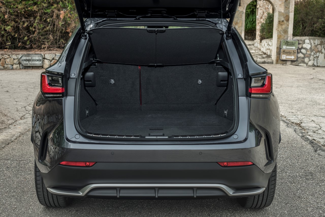 Lexus NX 450h+