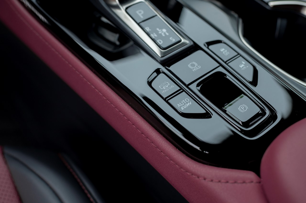 Lexus NX 450h+
