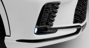 RX 500H F SPORT WHITE IN STUDIO
