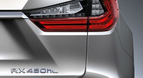  NOVÝ LEXUS RX SE TŘEMI ŘADAMI SEDADEL SE PŘEDSTAVÍ V LOS ANGELES