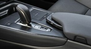 Lexus UX300e